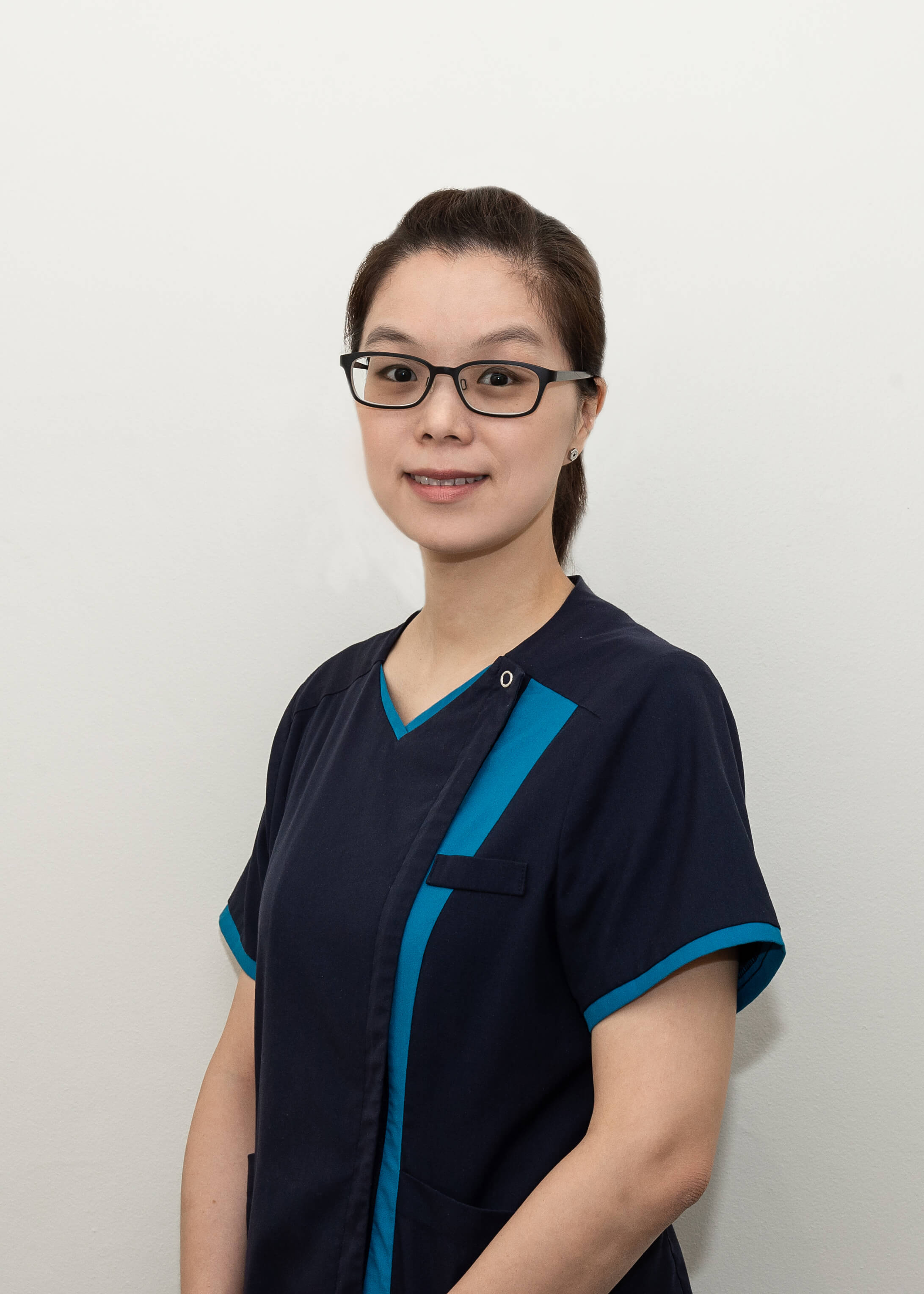 dentist Dr Winnie Yiu portrait